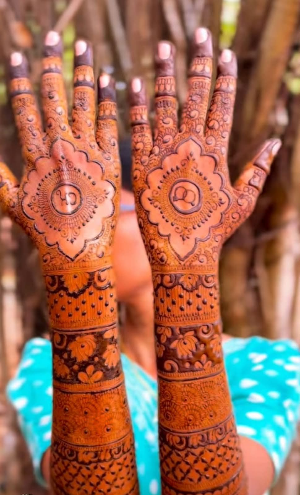Organic Handcrafted Henna Artistry